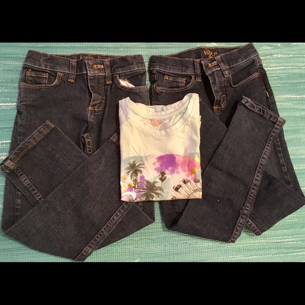 $10 for 3 pcs two pants and one top
